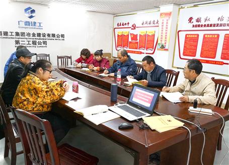 ����˾��չ��ѧϰ����ʵ��ͷ���¾���ר�⵳��ѧϰ