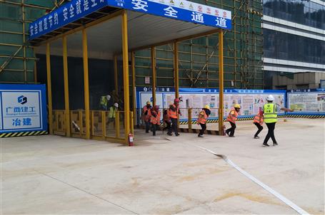 �����н���������ҽԺ���ڹ�����Ŀ����չ�徲�����˶�