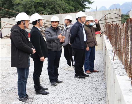 ����ƽ�����ֹ�˾�н���Ŀ��չר����