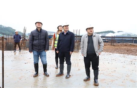 ����������Ŀ��չ��һ�����徲���������ۺϴ���