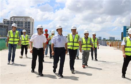 �����ֵ�����Ƭ����Ŀ��չ���м��